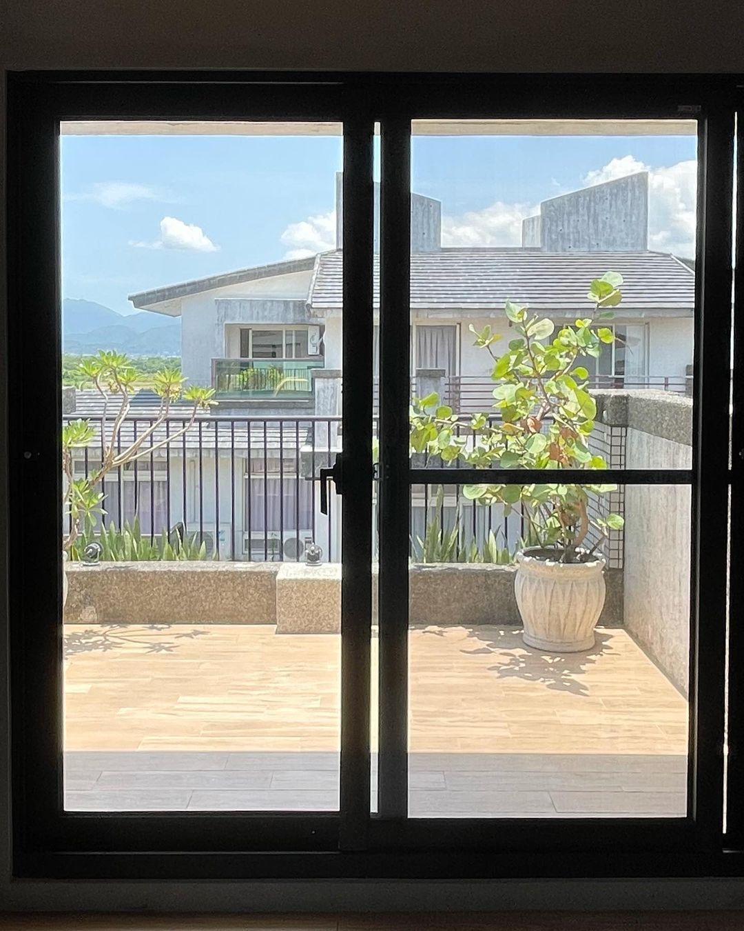 鬧鐘關掉,alarm off,宜蘭民宿,宜蘭民宿推薦,宜蘭旅遊,宜蘭住宿,宜蘭,宜蘭五結,五結民宿,台灣民宿,民宿,包棟