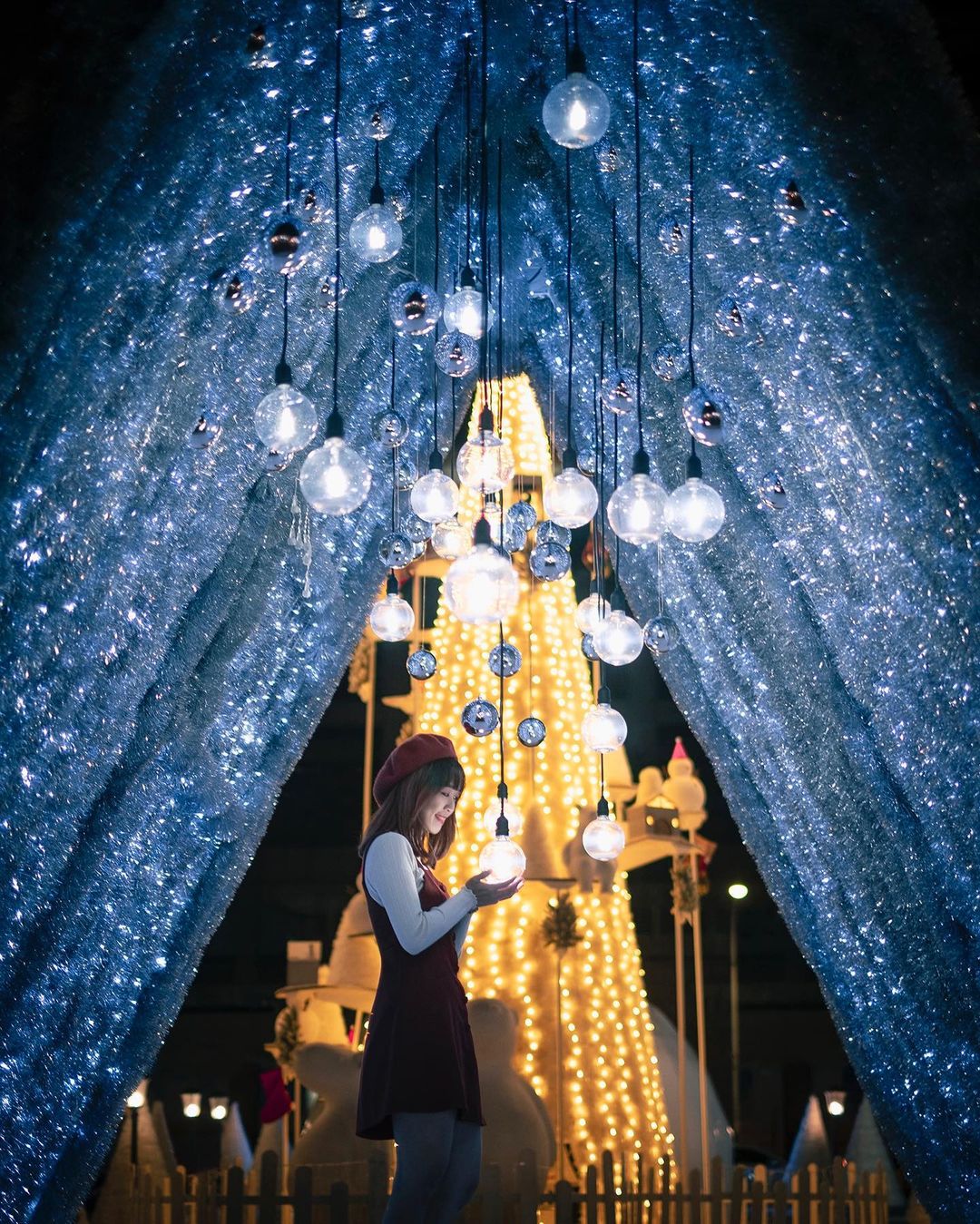 新北歡樂耶誕城,2022新北耶誕城,新北耶誕城,雪白之城,2022耶誕城,聖誕樹,新北聖誕樹,聖誕節,聖誕樹景點,聖誕節,2022聖誕節,迪士尼,皮克斯,新北市,新北市景點